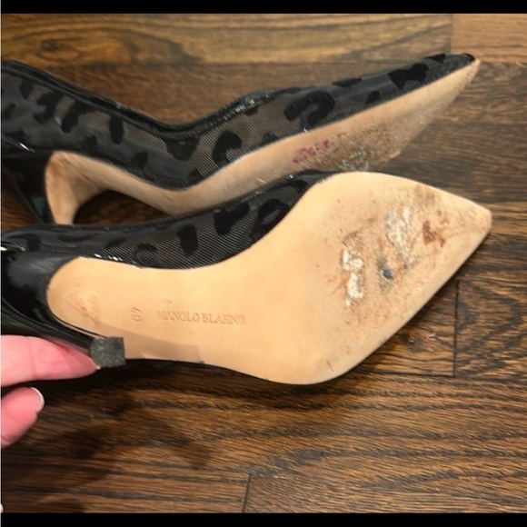 Manolo Blahnik Black Leopard Print Heels - Picture 4 of 8